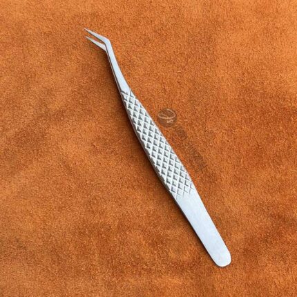 eyelash tweezers