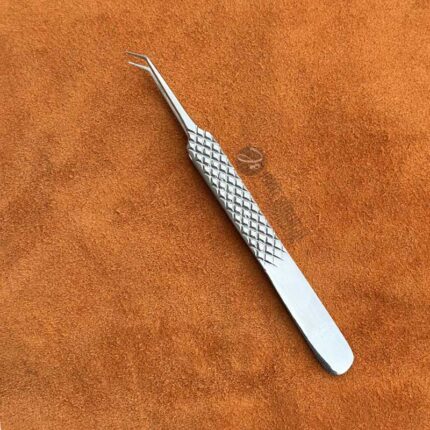 eyelash tweezers