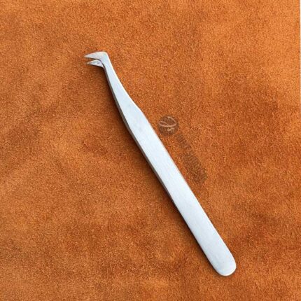 eyelash tweezers